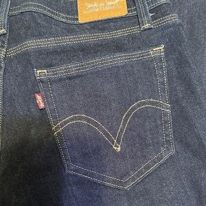 640. Levi's Women's SkinnyLeg Jeans - Dark Blue